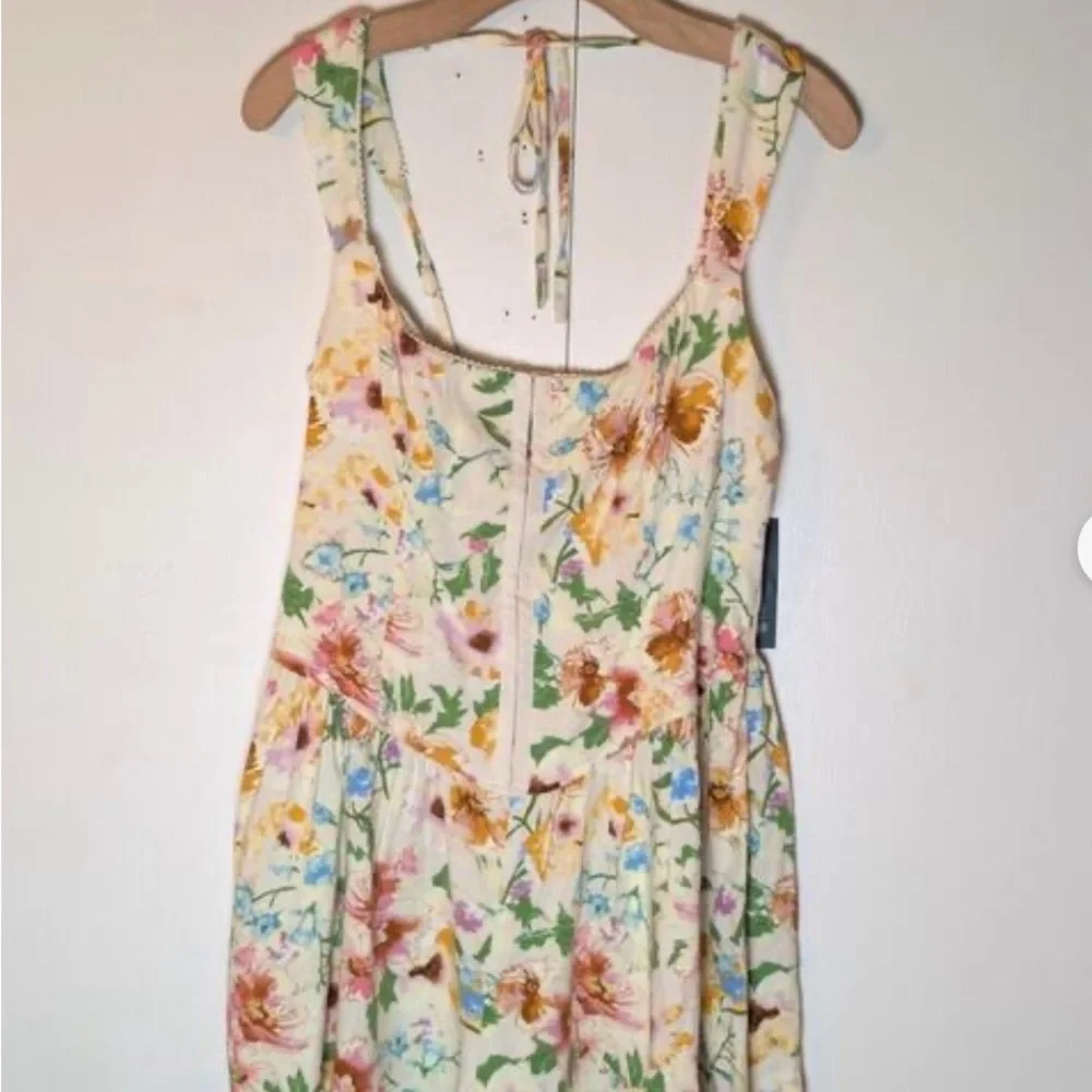Wild Fable Floral Scoop Neck Summer Romper Size Medium - Picture 2 of 4